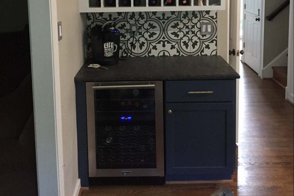 Wine cabinet cooler